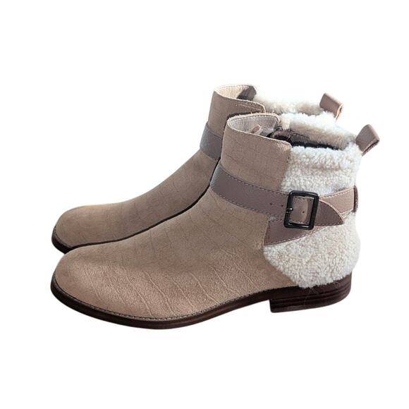 Kelsi Dagger Moto Sherpa Boots Size 9 Tan Beige Ankle Zip - Picture 1 of 10